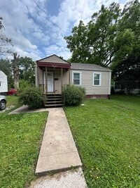 Building Photo - 5510 Avon Pl