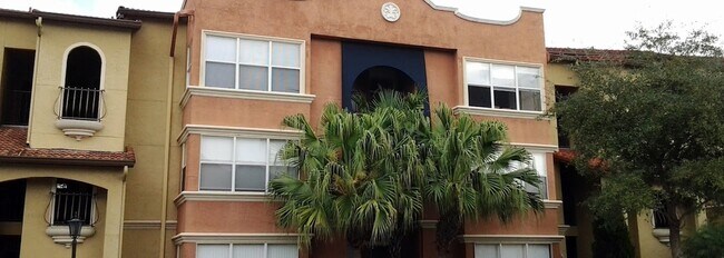 Building Photo - Beautiful Remodeled 2/1 Condo x Rent @ Villa Medici close to Theme Parks!