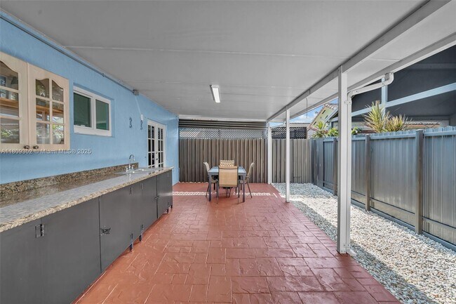Building Photo - 2767 W 69th Terrace