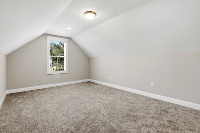 Building Photo - 202 Ashley Ave