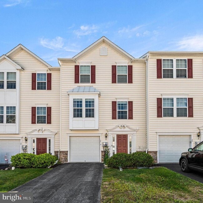 Building Photo - 24 Tuxford Ln