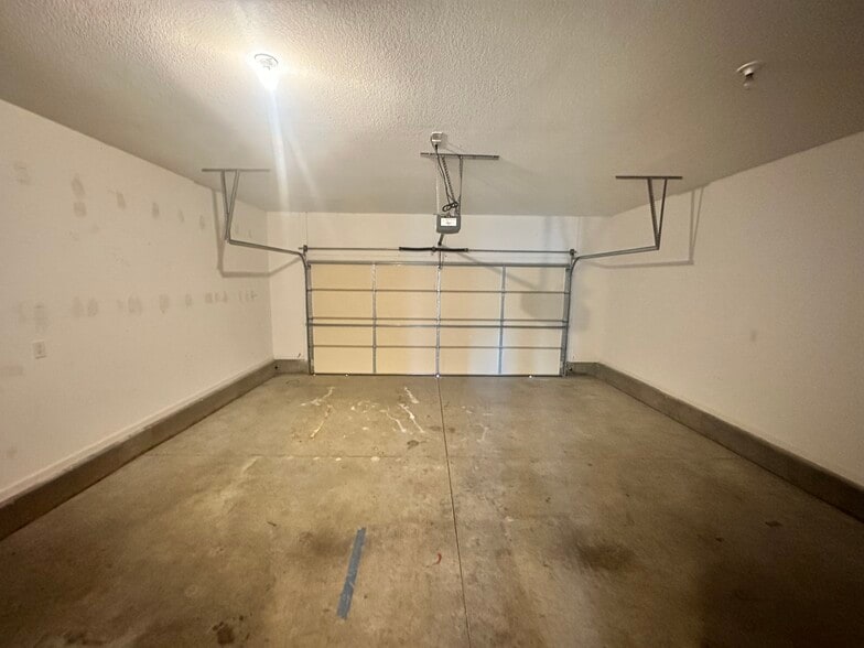Building Photo - 1826 Shadyside Ln