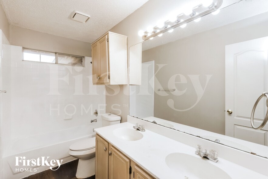 Building Photo - 1509 Dreama Dr