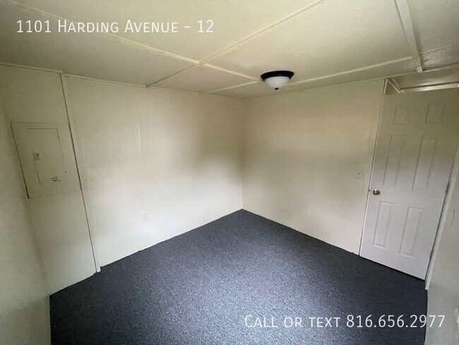 Building Photo - 1101 Harding Ave