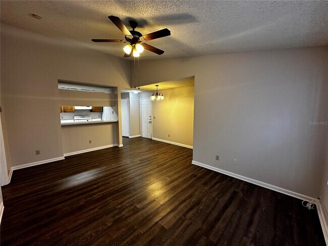 Building Photo - 8786 Key Biscayne Dr