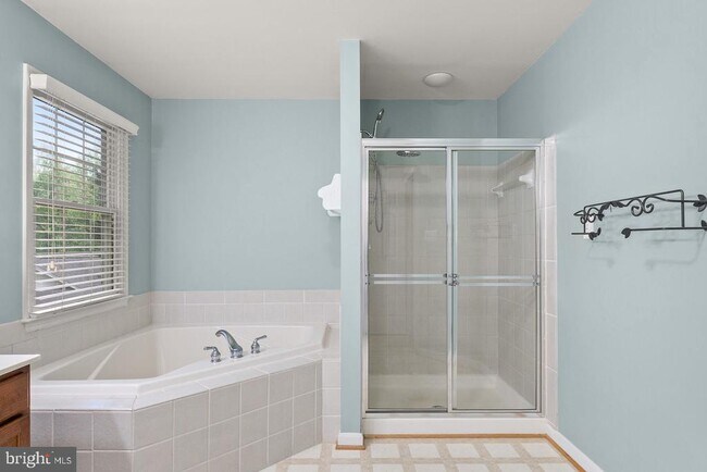 Building Photo - 17277 Kettlebrook Landing