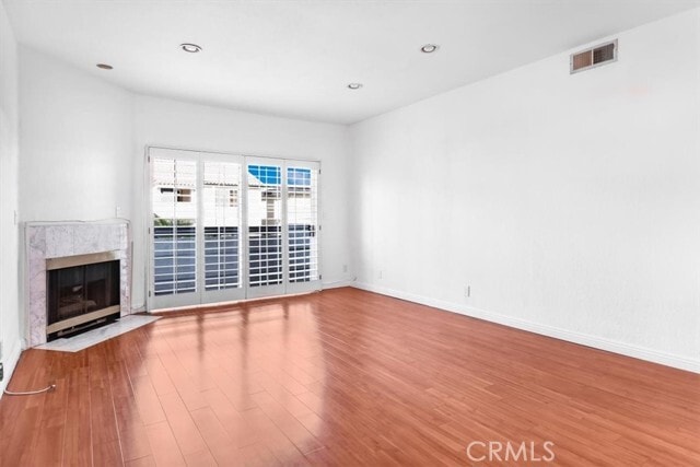 Building Photo - 10650 Kinnard Ave