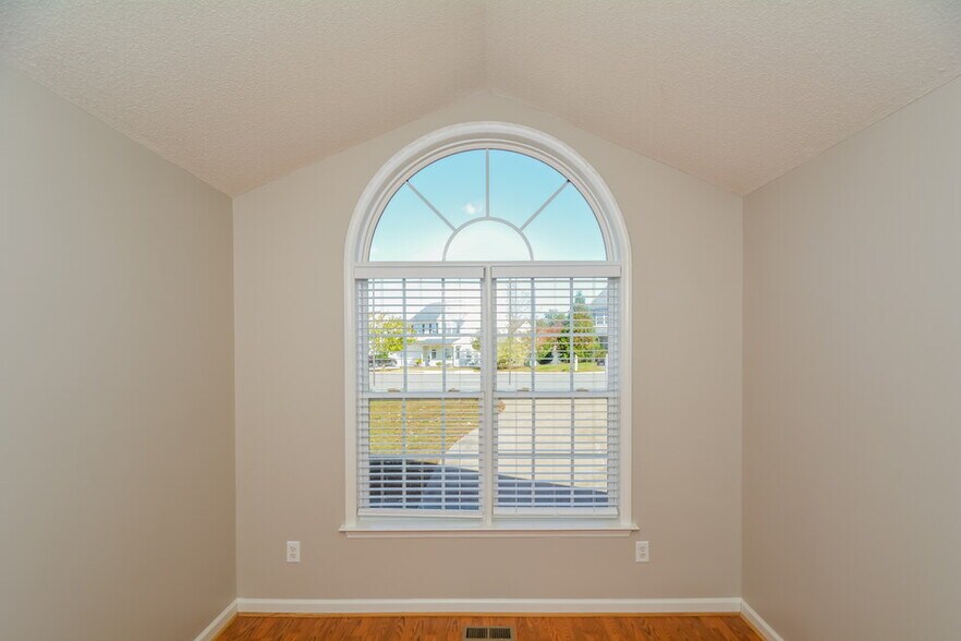Building Photo - 3626 Enduring Freedom Dr