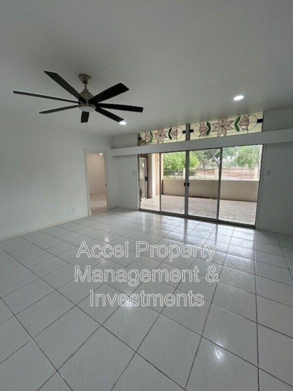 Building Photo - 600 Wichita Ave