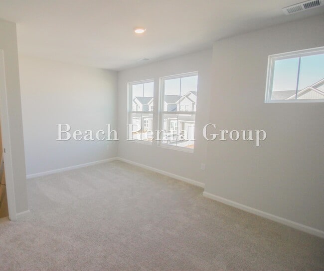 Building Photo - 1320 Speedway St