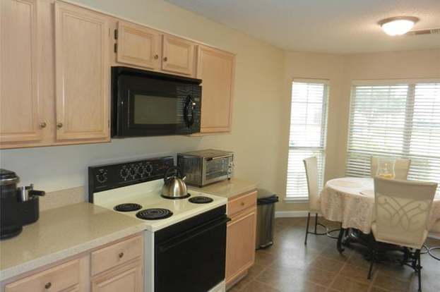 Building Photo - 3001 Green Vista Ct