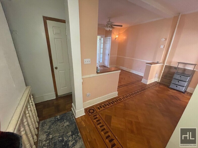 Building Photo - BRADFORD STREET XXL 1BD