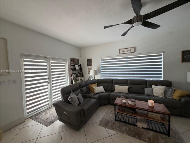 Building Photo - 6762 SW 157th Ct