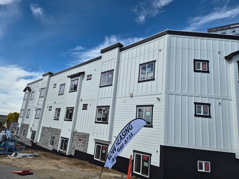 Building Photo - 36 1600 N