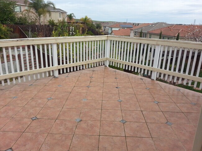 Building Photo - Lovely 5 bedroom Antioch Home