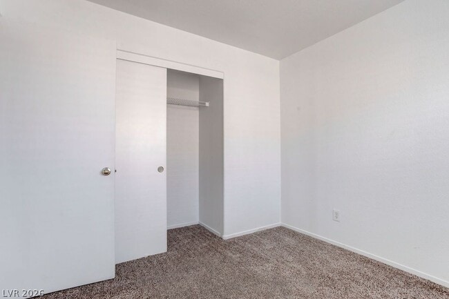 Building Photo - 9548 W Spring Blush Ave