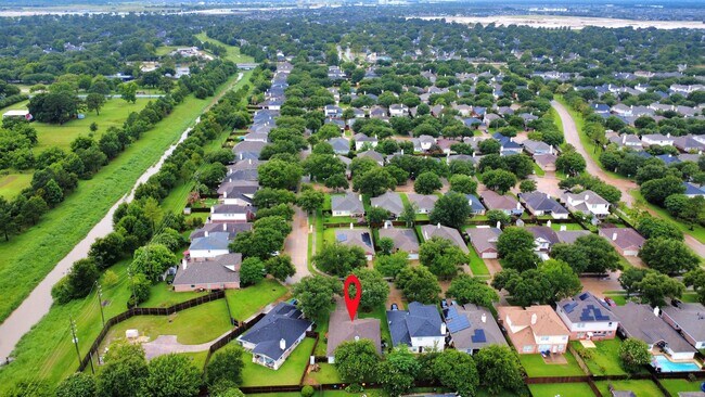 Building Photo - 14610 Hazy Ridge Ln