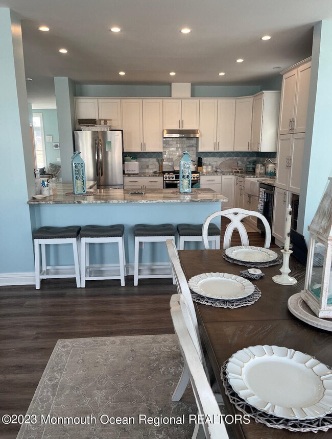 Building Photo - 36 1st Ave