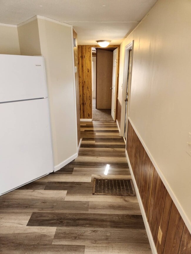 Building Photo - 1018 Aaron Ln