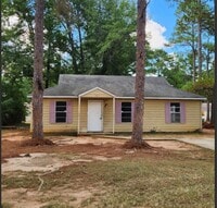 Building Photo - Catalina Beach Estates