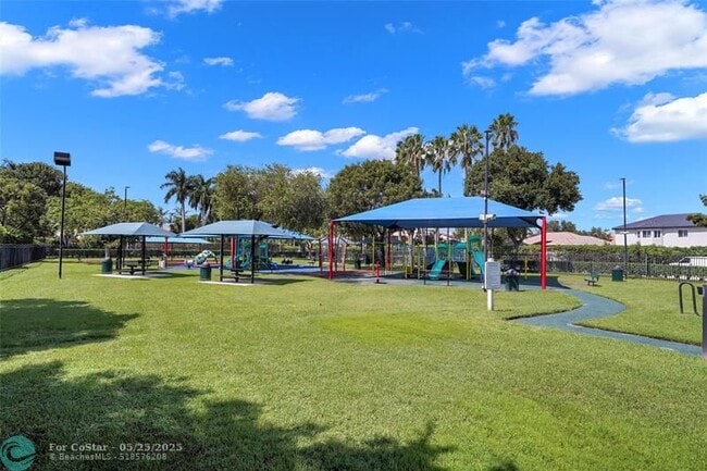 Building Photo - 12925 SW 28th Ct