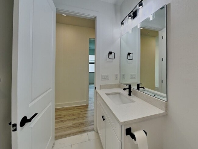 Building Photo - 26473 Explorer Rd