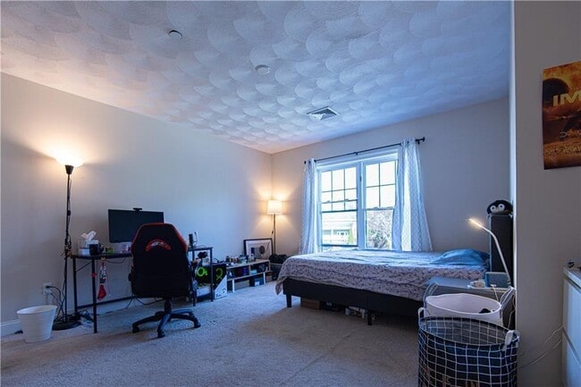 Building Photo - 200 Roger Williams Ave