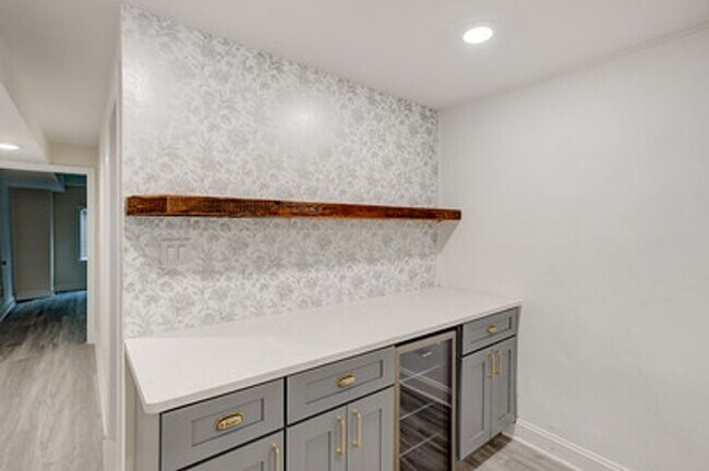 Building Photo - 513 Cobbs Creek Pkwy