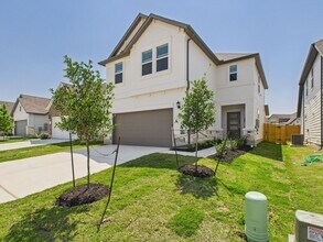 Building Photo - New stone Wall Ranch home
