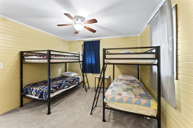 Building Photo - 25678 W Long Beach Dr