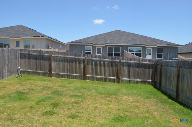 Building Photo - 1222 Lehmann Dr