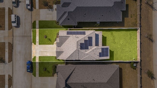 Building Photo - 20923 Carriage Harness Wy