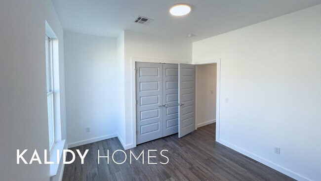 Building Photo - 1832 Kalidy Dr