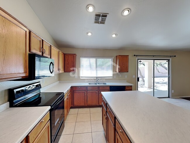 Building Photo - 2510 N 106th Ave