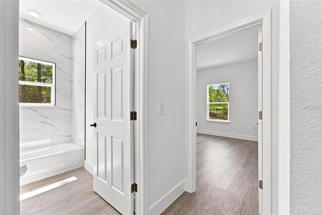 Building Photo - 143 Gondolier Pl