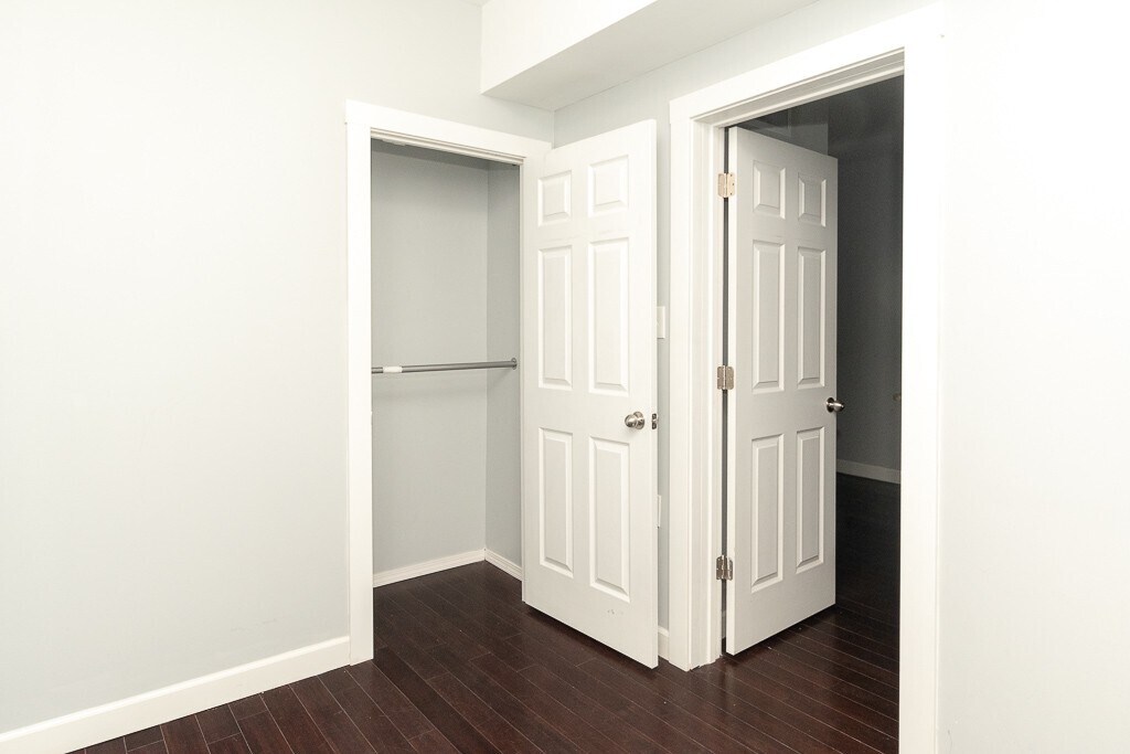 Building Photo - 2968 N Ridgeway Ave