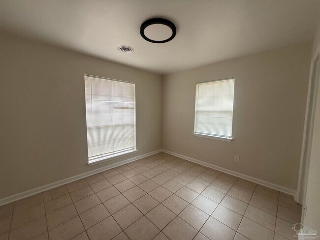 Building Photo - 6550 Allyn Way