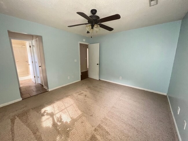 Building Photo - 3 Bedroom 2 Bath House in Hemmingwood - West Ashley