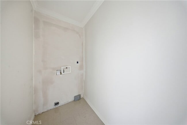 Building Photo - 6325 Marbrisa Ave