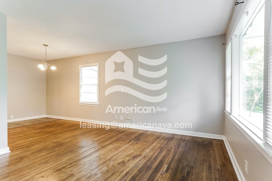 Building Photo - 620 Glen Crest Dr