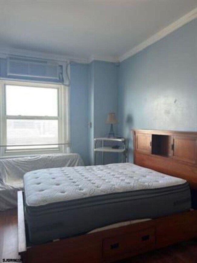 Building Photo - 2721 Boardwalk