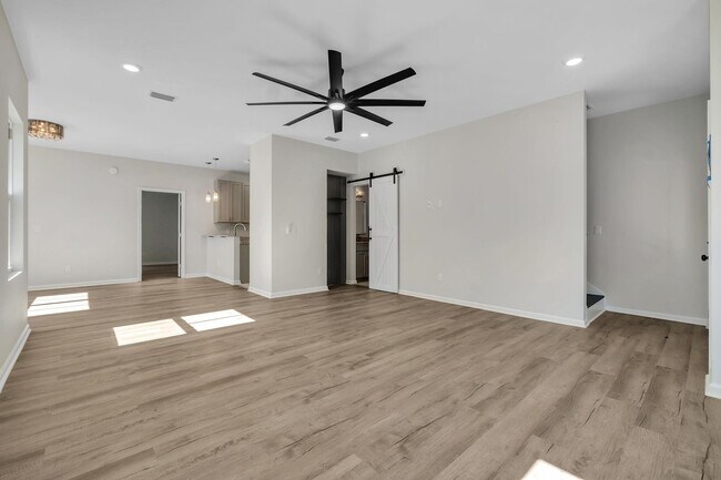 Building Photo - 2022 Trimble Rd