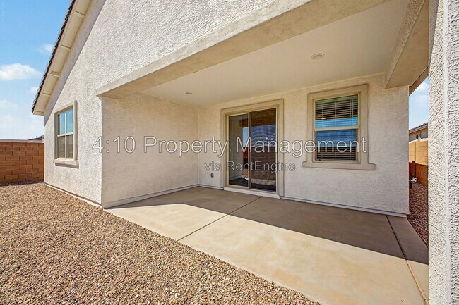 Building Photo - 4433 E Rock Daisy Ln