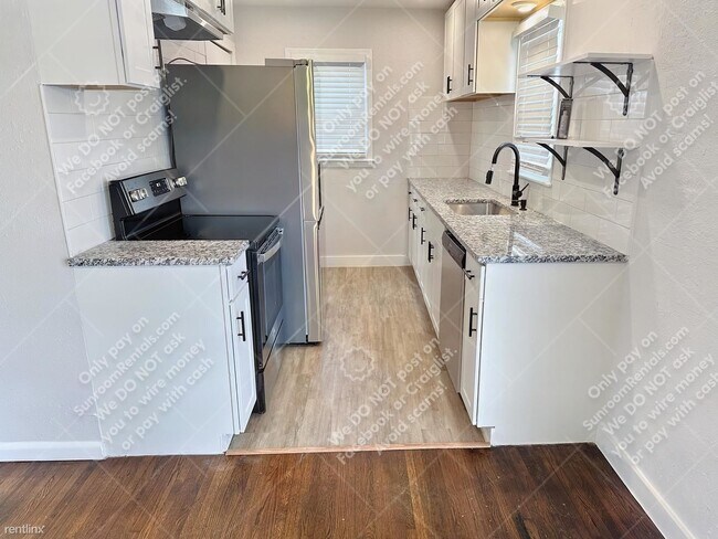 Building Photo - 3 br, 1 bath House - 5535 S Boston Pl