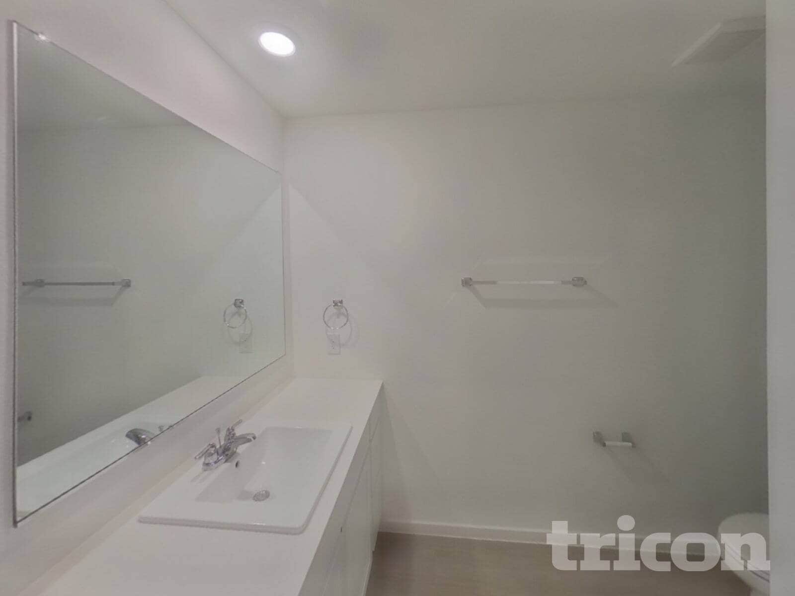 Building Photo - 807 Ponderosa Ln