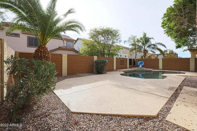 Building Photo - 17663 W Tasha Dr