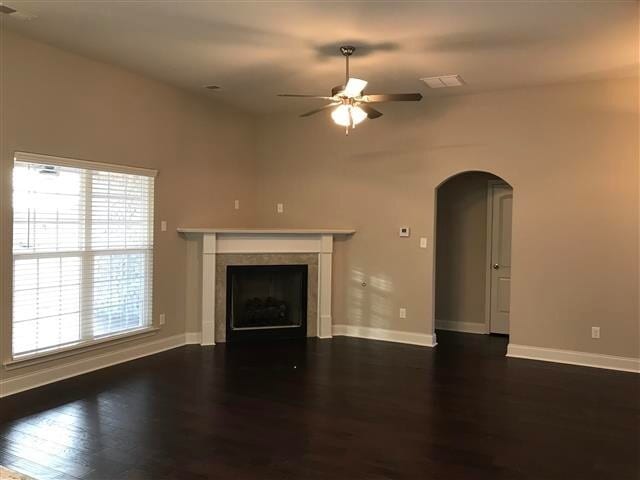 Building Photo - 4 BR/2 BA in Cherry Tree Park S/D in Southaven in Desoto Central School District!