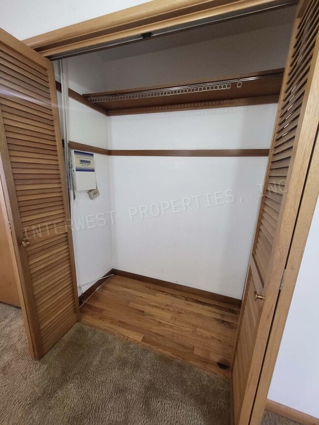 Building Photo - Classic Farmhouse on Murray w/Acreage, Multiple Bonus Rooms, & Mt. Hood View