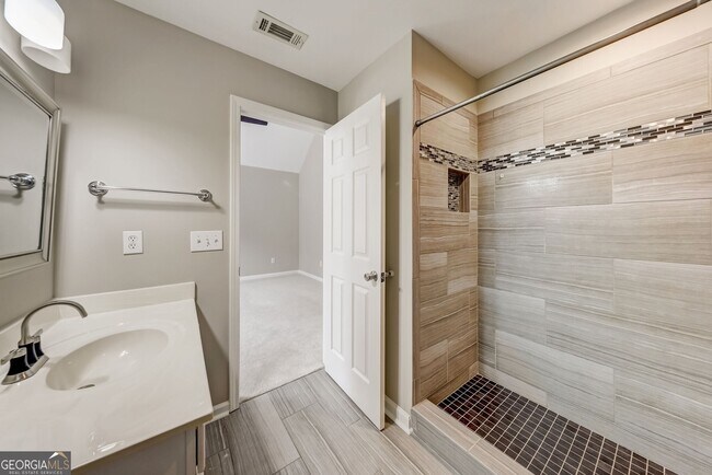 Building Photo - 950 Wilde Run Ct