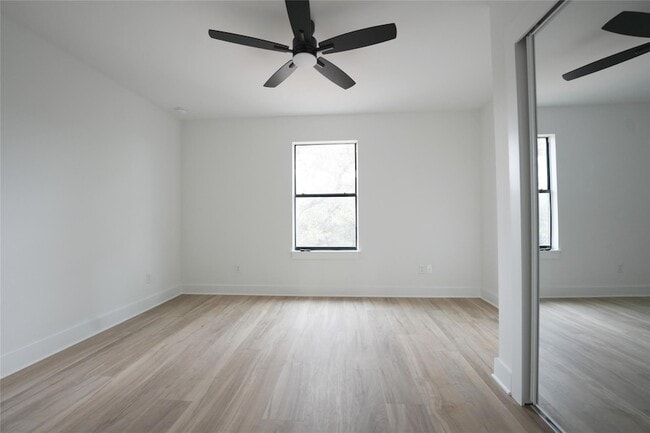 Building Photo - 48 Acacia Dr